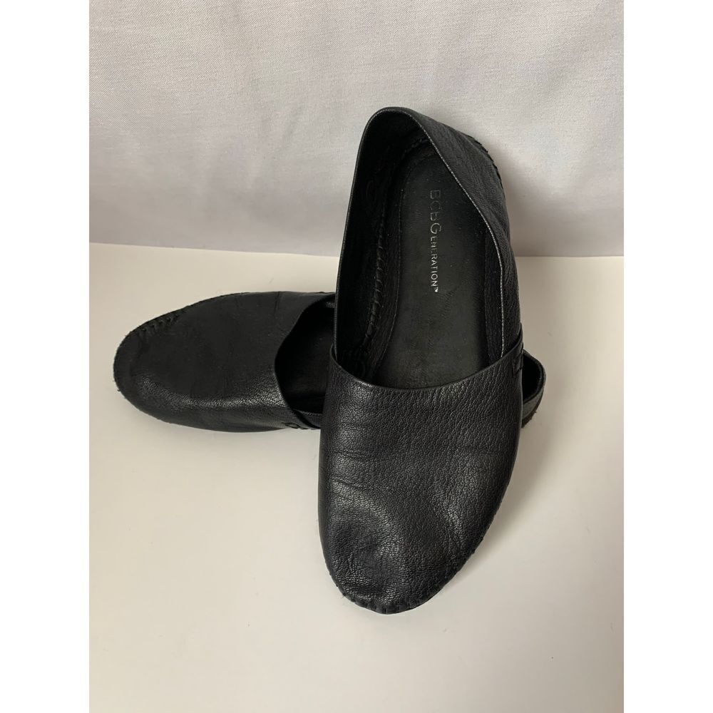 BCBG Generation Black Leather Flats Slip On Loafers Women’s Shoes Size 6